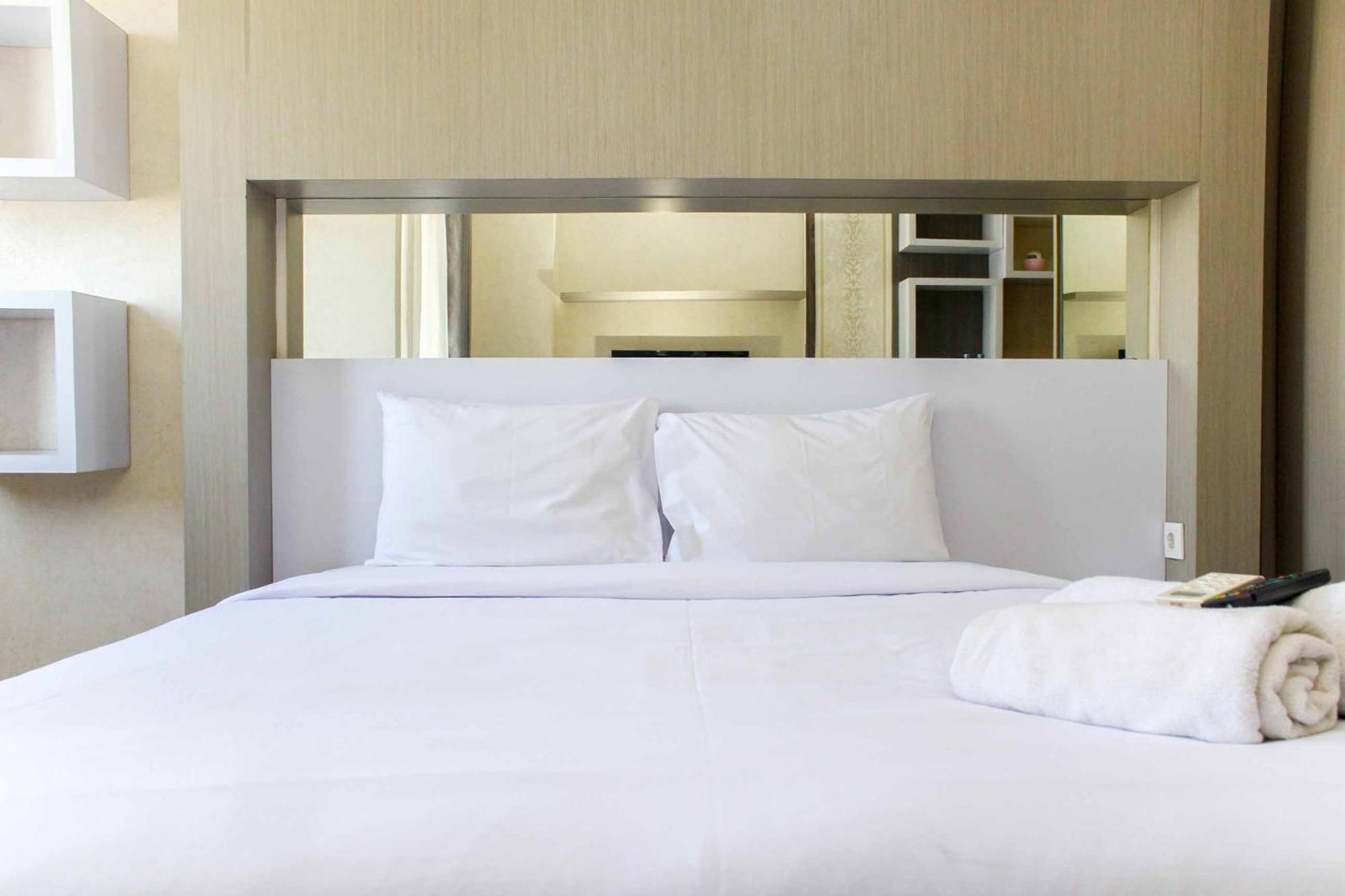 Apartemen Homey And Tidy At The Oasis By Travelio Bekasi
